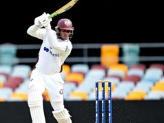 নির্বাচকদের ভাবনায় ফেলছেন উসমান খাজা