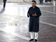 ইতিহাসে প্রথমবারের মতো শহীদ মিনারে শহীদদের মাগফিরাত কামনায় দোয়া প্রধানমন্ত্রীর